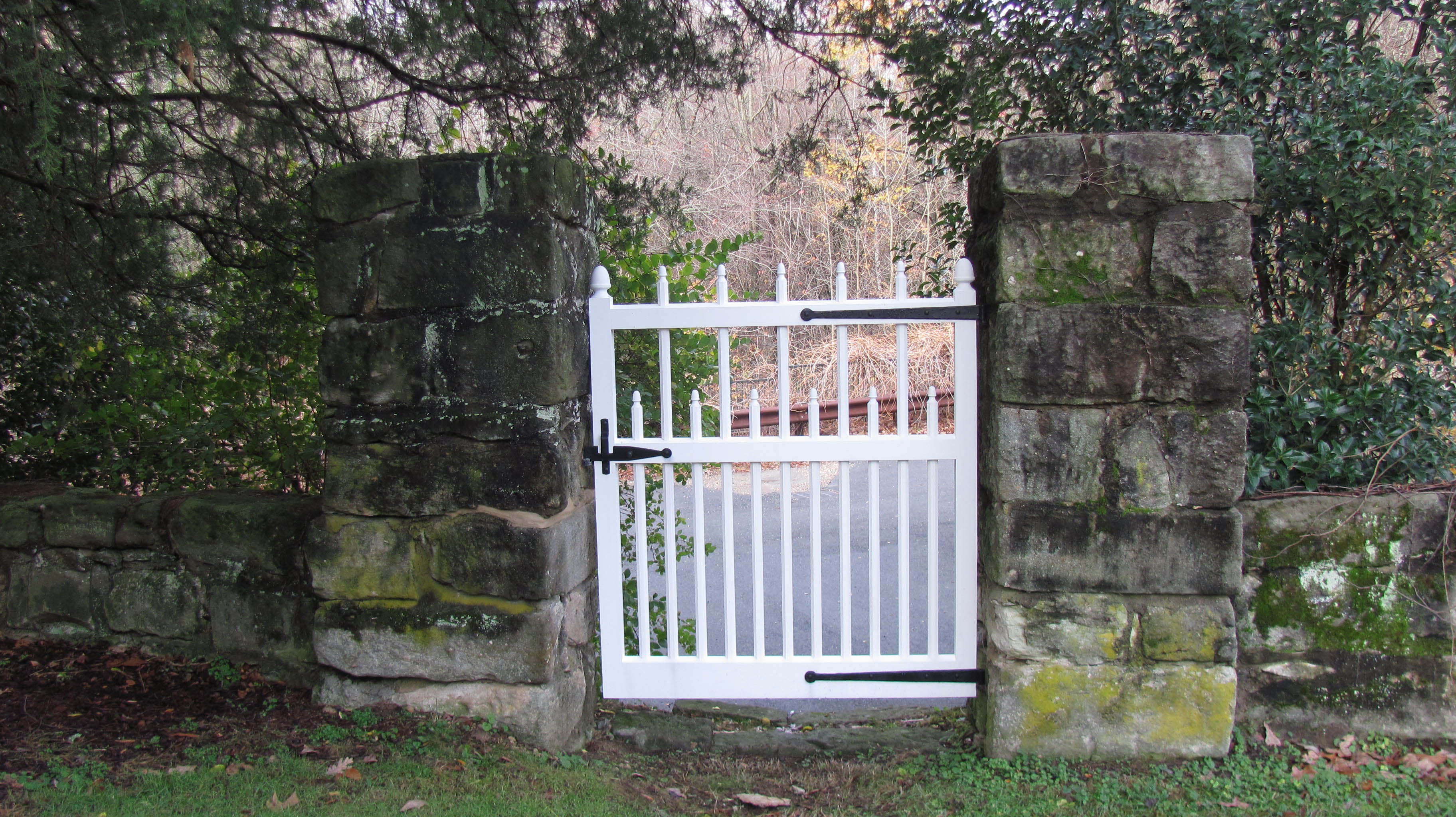 acorn-gate